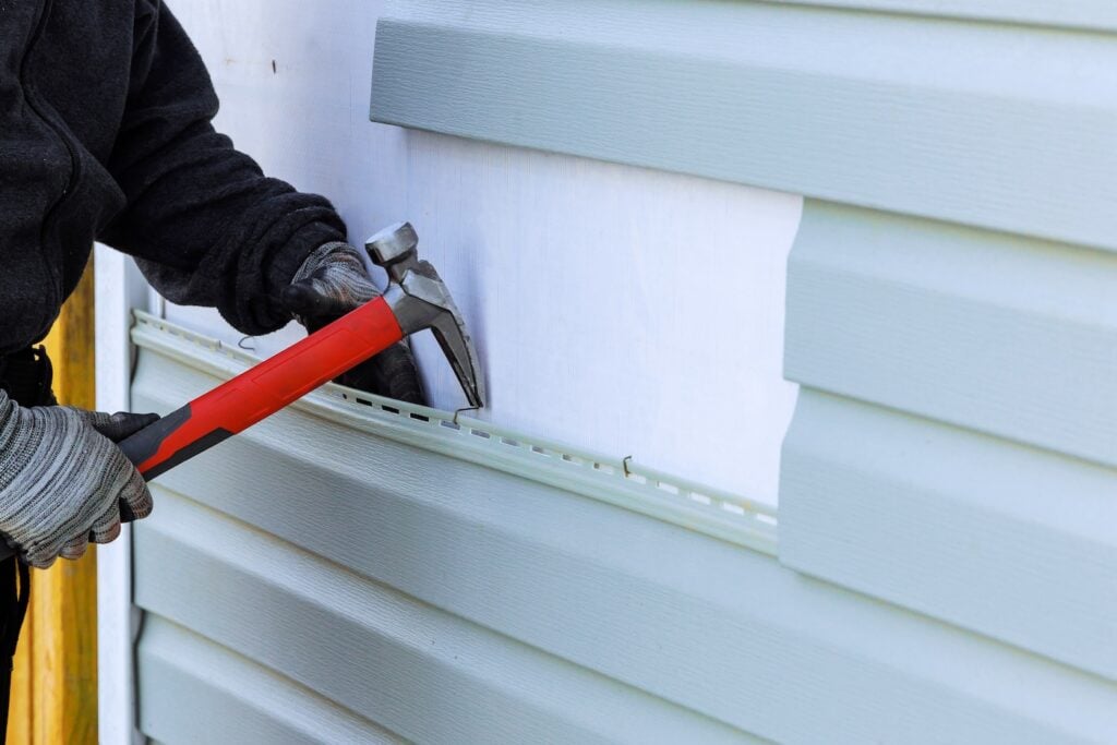 siding install