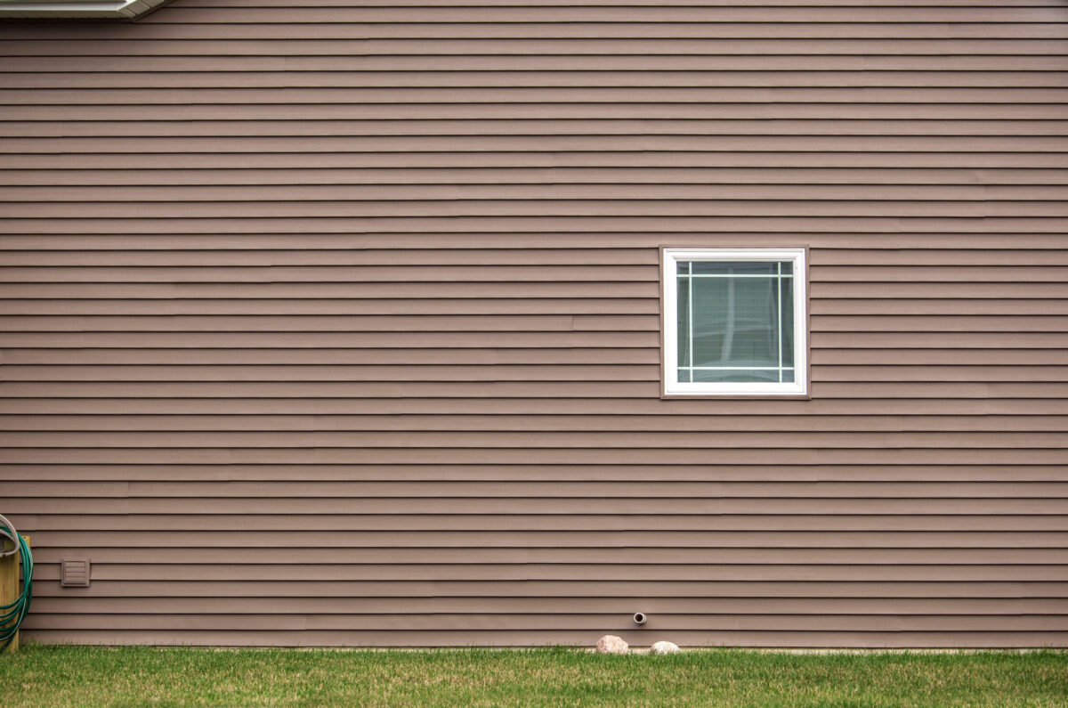 siding contractors bear de brown house