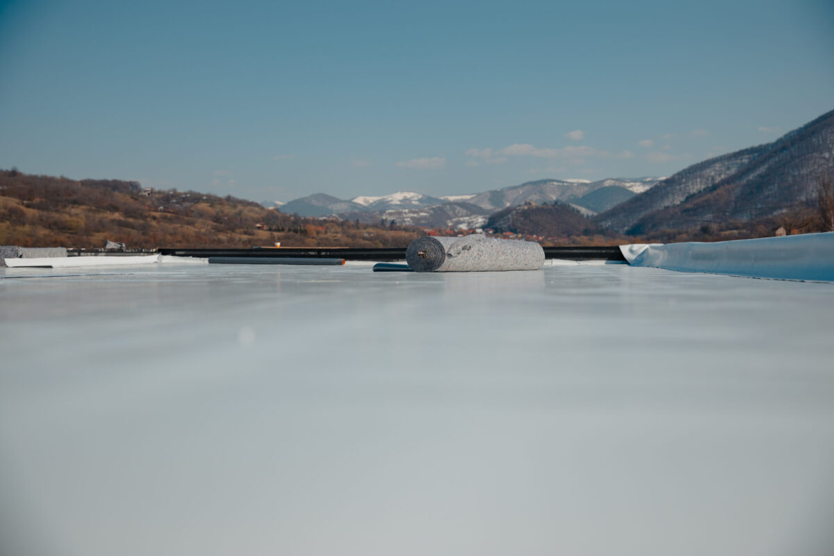 commercial roofing contractors dover de Geotextile support layer for PVC and EPDM synthetic membrane roof
