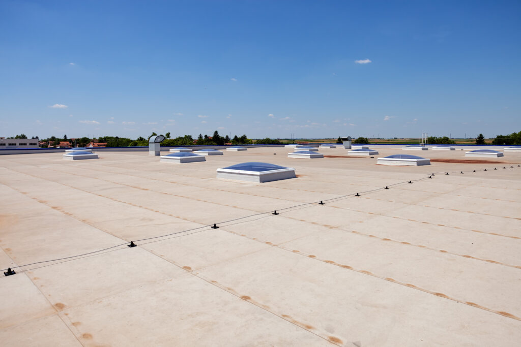 newark de commercial roofing Flat roof with skylight and hydro insulation membranes